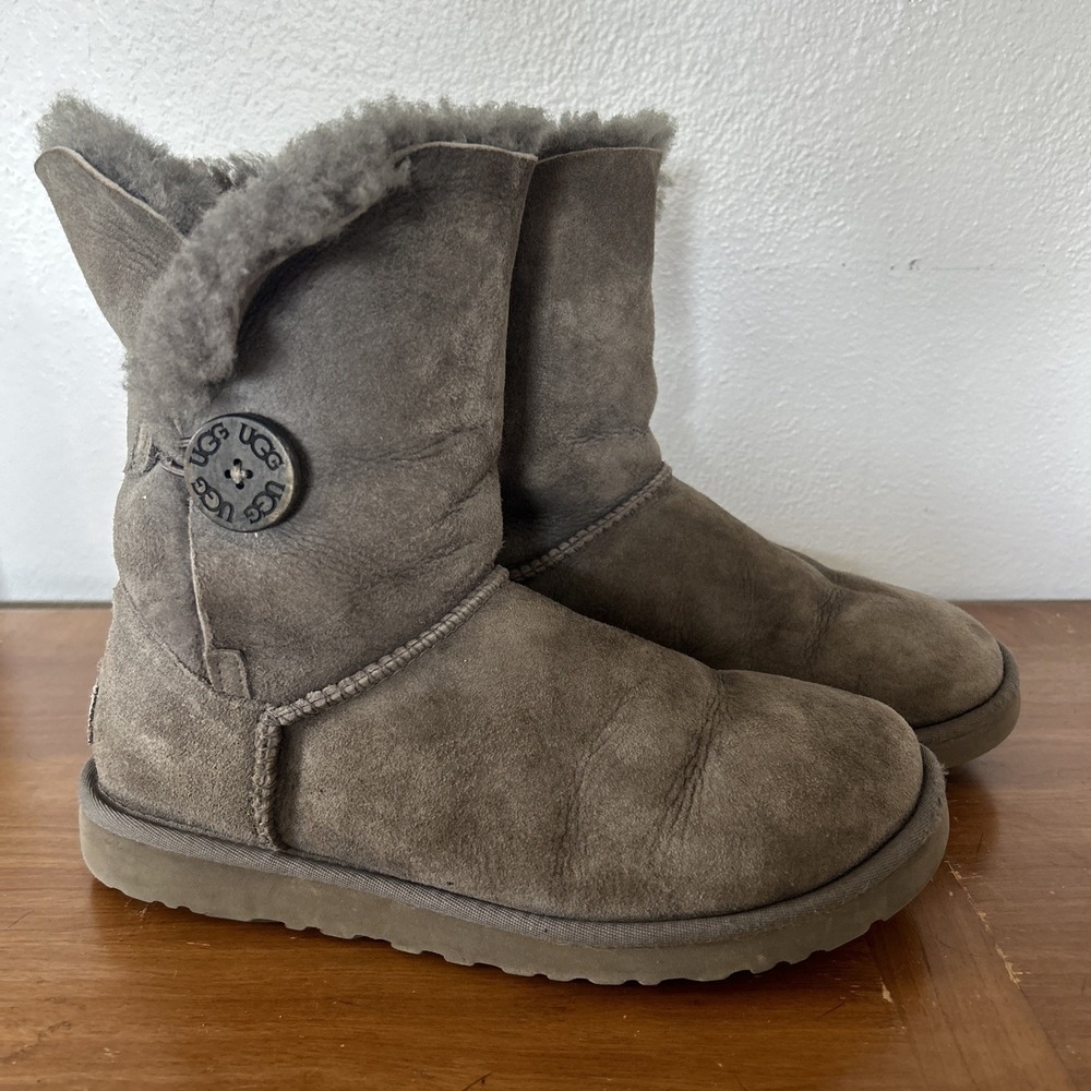 UGG Mini Bailey Button Womens Gray Fur Lined Shearling Suede Boots‎ 7 W
